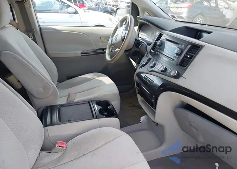 2011 Toyota Sienna Le V6 from USA, damaged, VIN 5TDKK3DC7BS013935